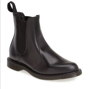 DOC MARTEN FLORA CHELSEA BOOTS SIZE 7